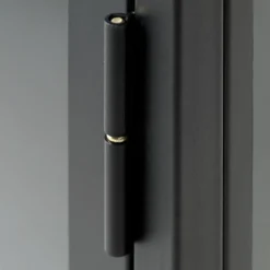 Carmel skænk, sort metal 4 dørs