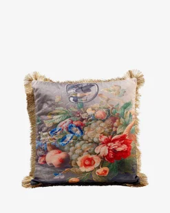 Romantic still life pyntepude